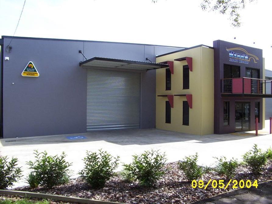 Side View Ryan's Commercial Painting Toowoomba