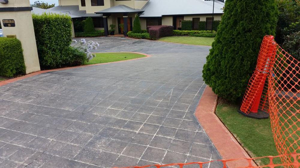 Faded Color Driveway Painters Toowoomba