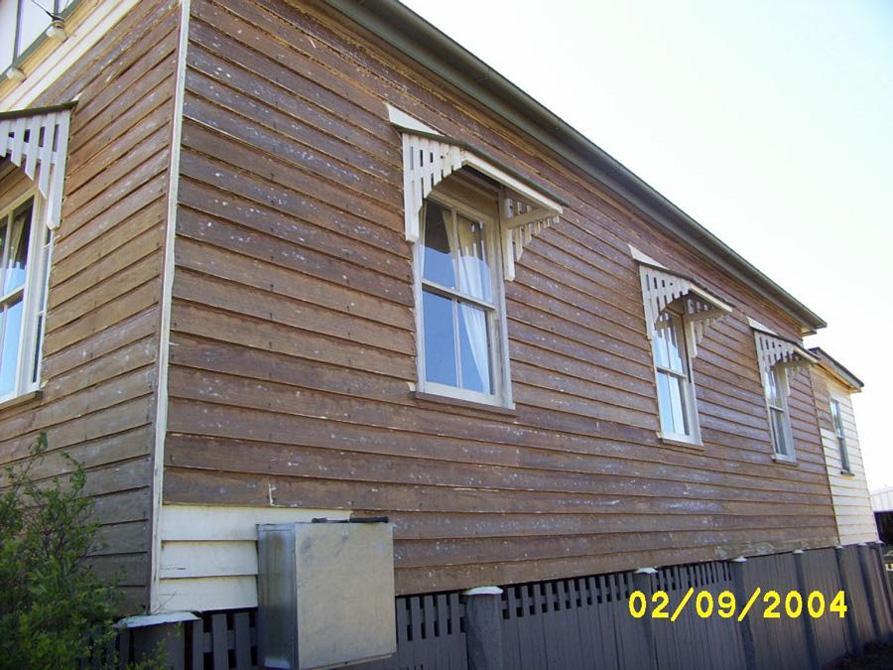 Window Shade Exterior House Painting Toowoomba