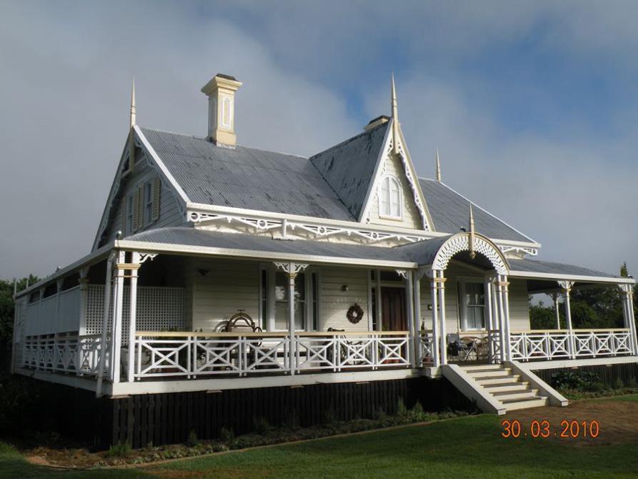 Gray Roof House Painting Toowoomba