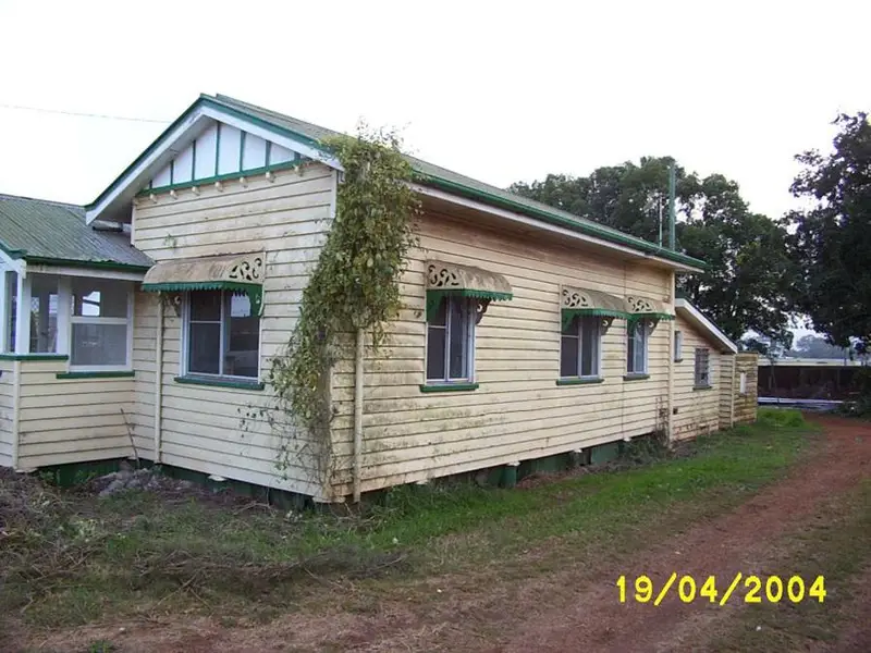 side view simple house painting toowoomba side view simple house painting toowoomba