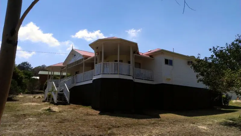 big house black paint design toowoomba big house black paint design toowoomba