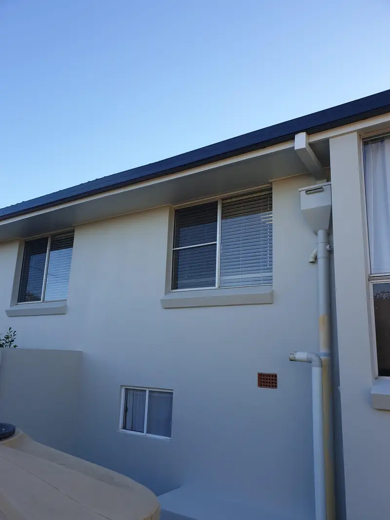 three window house painting toowoomba three window house painting toowoomba
