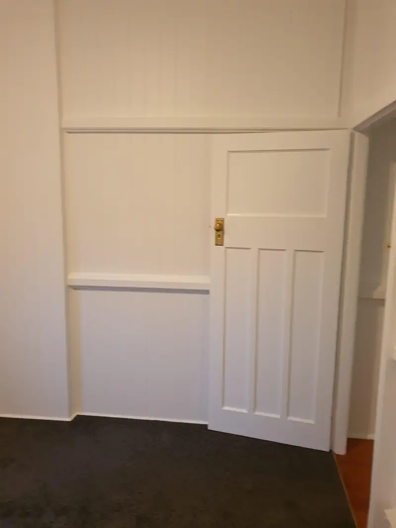 white door house painters toowoomba white door house painters toowoomba