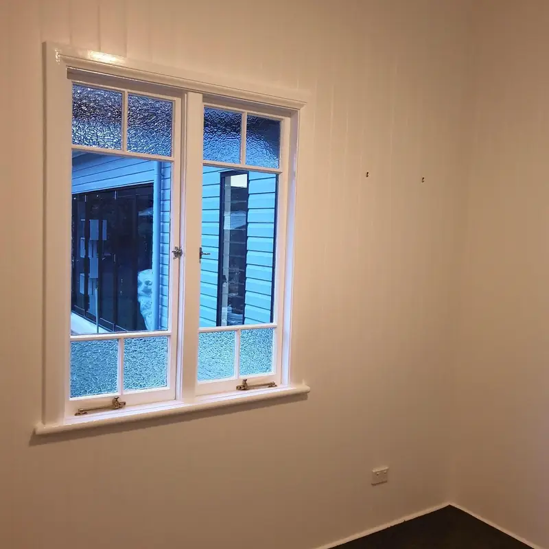 sliding door white wall house painter toowoomba sliding door white wall house painter toowoomba