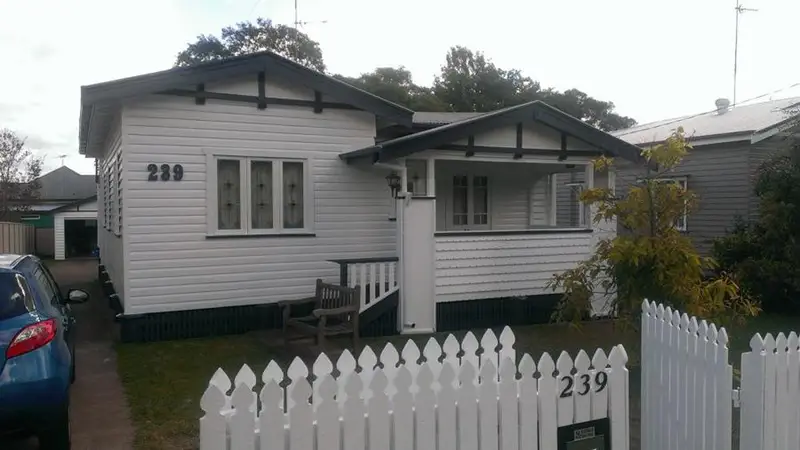 239 house painter toowoomba 239 house painter toowoomba