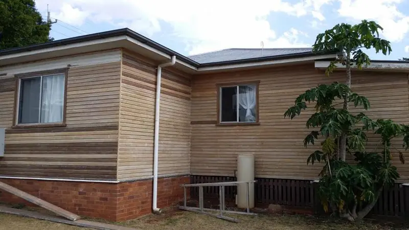 house painting toowoomba brown and cream wall house painting toowoomba brown and cream wall