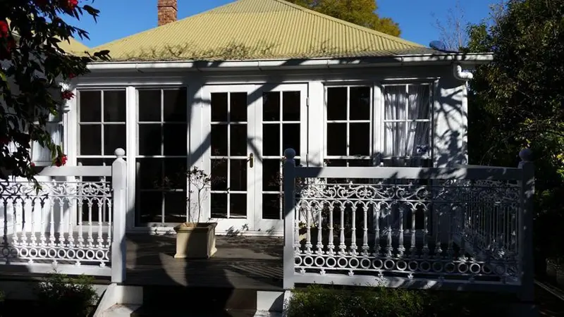 elegant house fence design painters toowoomba elegant house fence design painters toowoomba