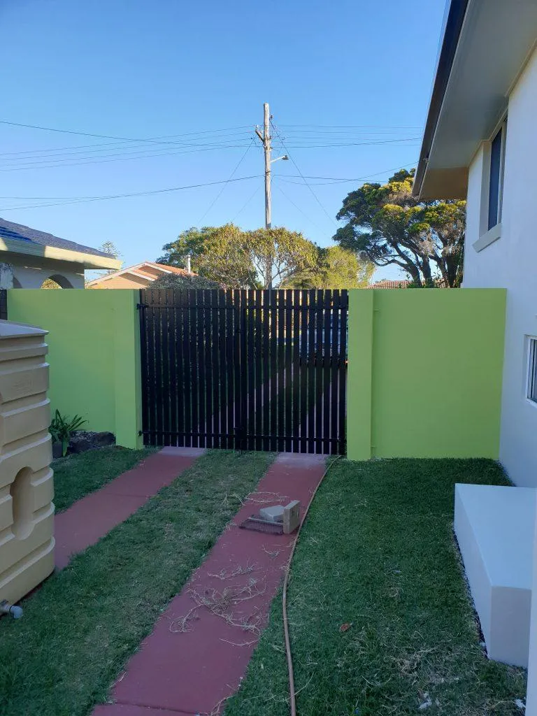 Closed Fence Exterior House Painting Toowoomba